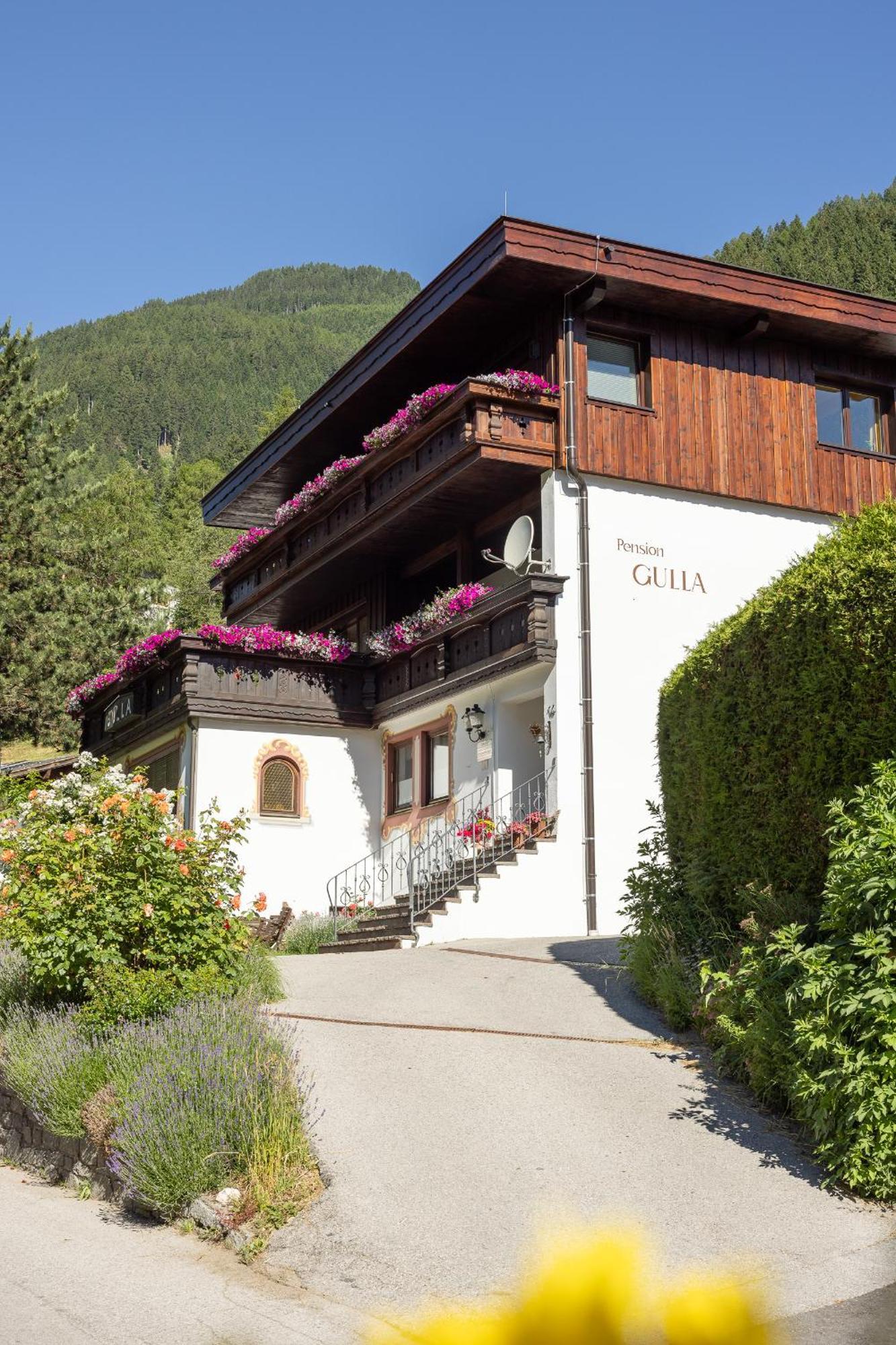 Pension Gulla Neustift im Stubaital Bagian luar foto