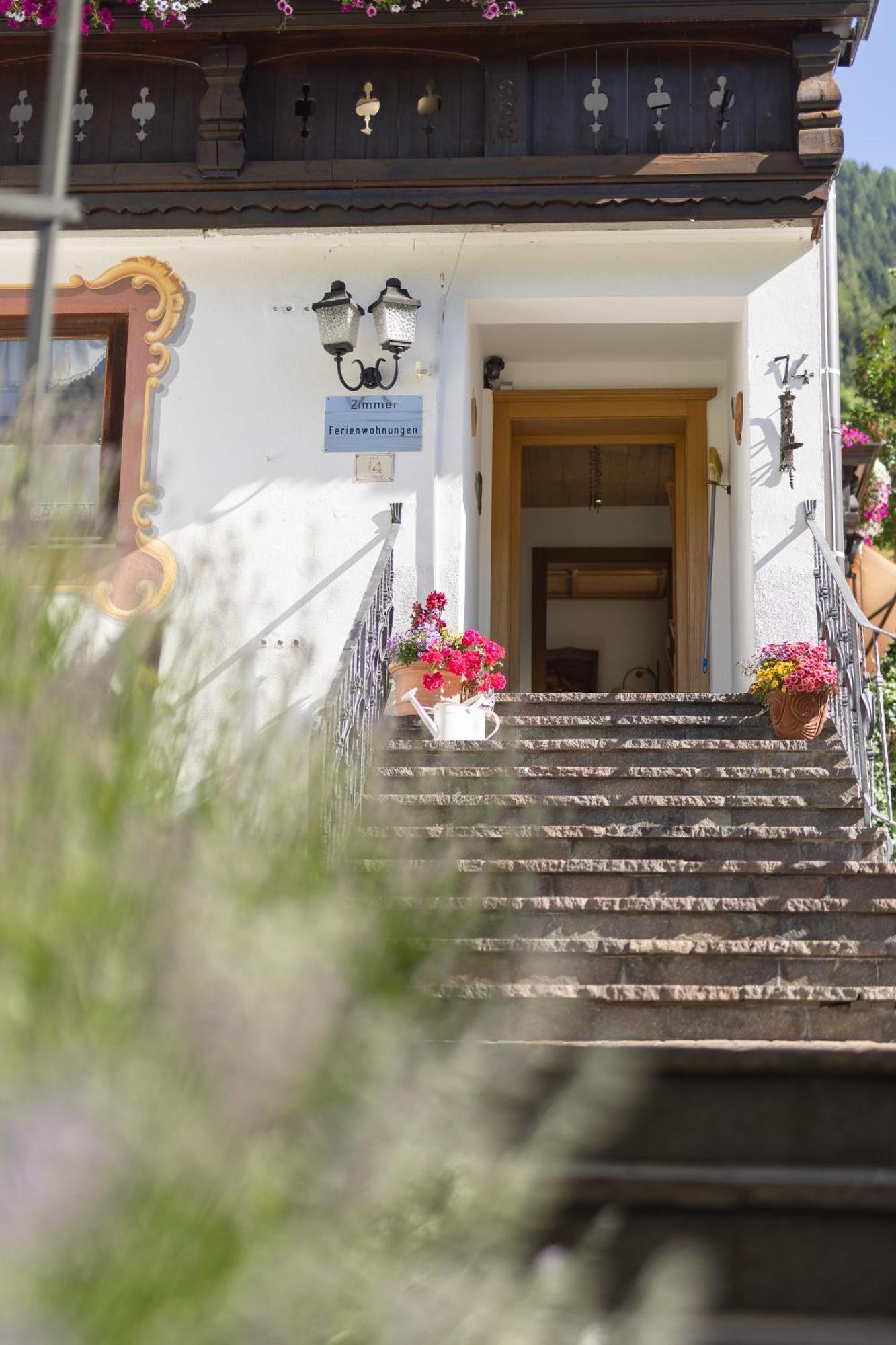 Pension Gulla Neustift im Stubaital Bagian luar foto